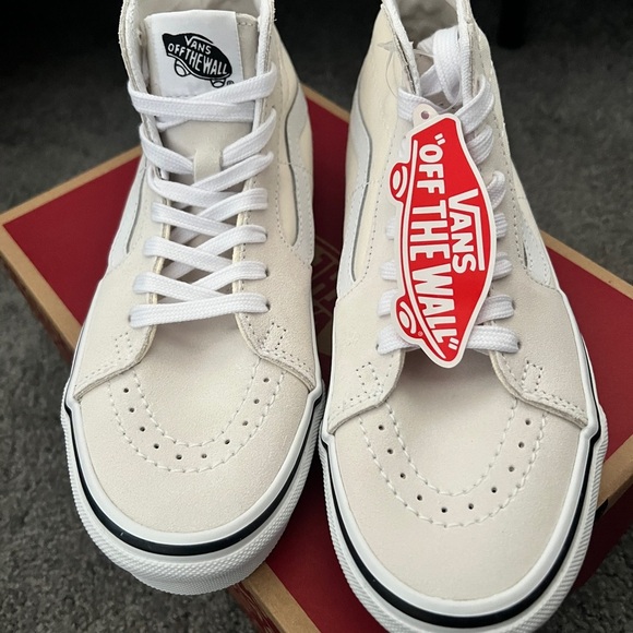 Vans NWT Sk8-hi Tapered Shoes in marshmallow size 7 - Picture 2 of 3